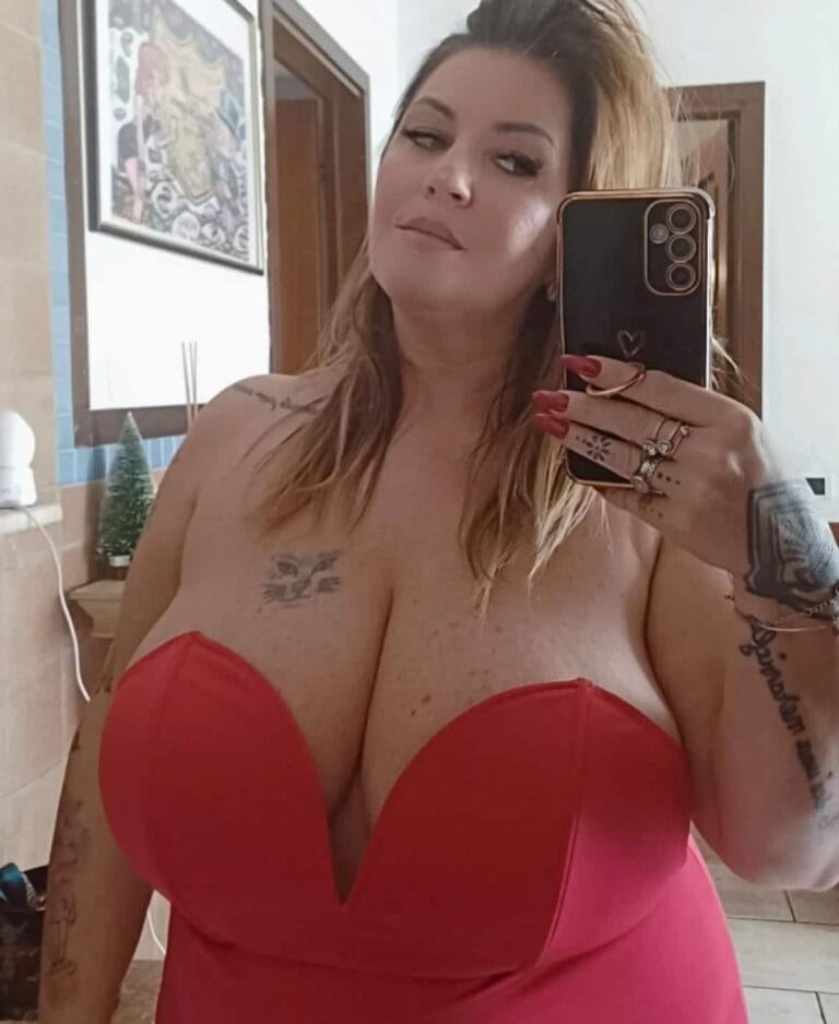 Xina (Arianna Angioli)